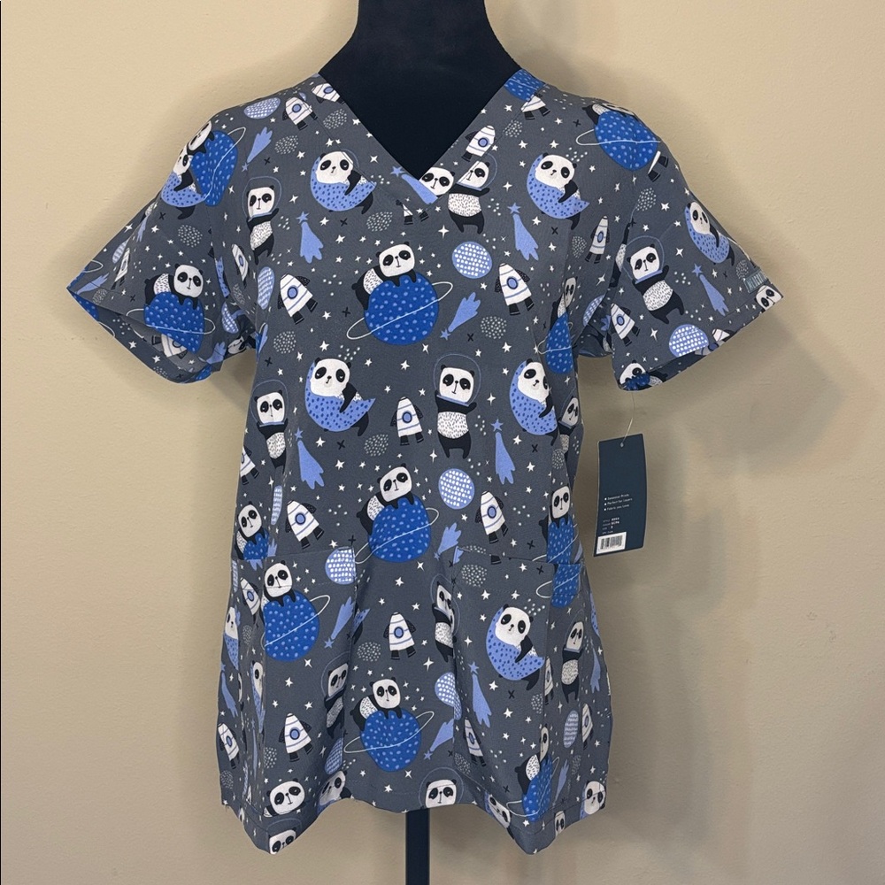 NWT | Med Couture Women’s V-Neck Patterned Scrub Top | Small |